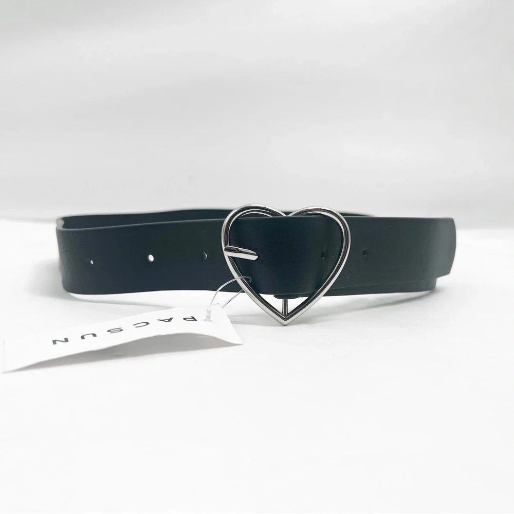 BRANDY MELVILLE BLACK FAUX LEATHER SILVER HEART BELT - Picture 3 of 11